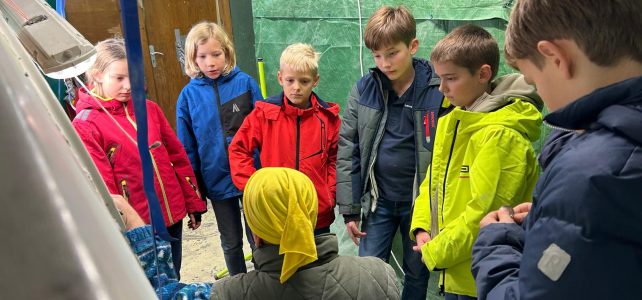 Jugendliche starten ins Winterprogramm Jugendliche starten ins Winterprogramm