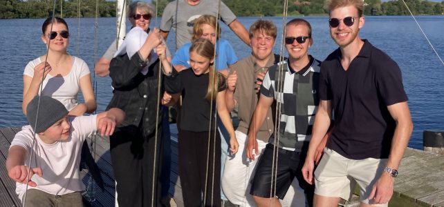 Ferienpass Aktion – Jugendliche des Kinderheims Stipsdorf stechen in See Ferienpass Aktion – Jugendliche des Kinderheims Stipsdorf stechen in See